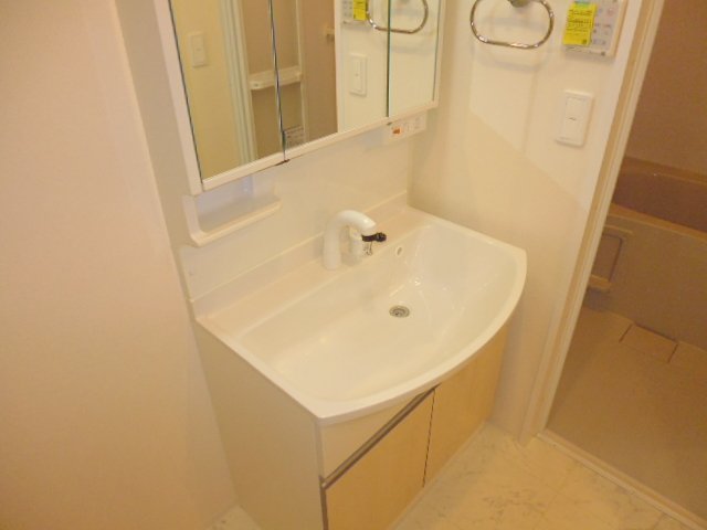 洗面設備　洗髪洗面化粧台