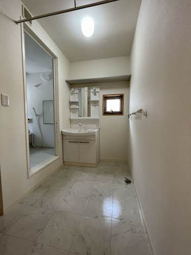 洗面設備　忙しい朝には欠かせない洗面所です