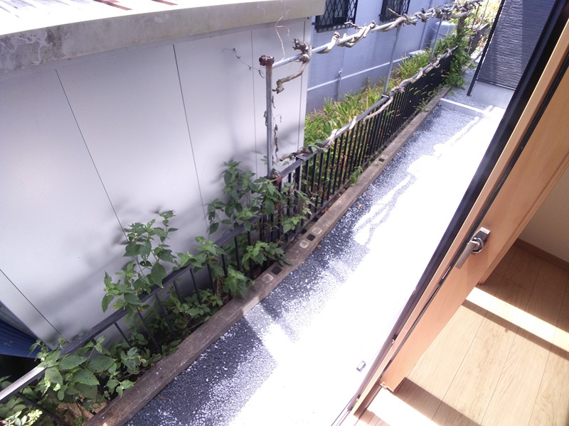 バルコニー　テラス