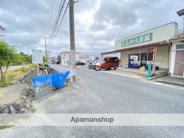 その他　前面道路（その他）まで0m