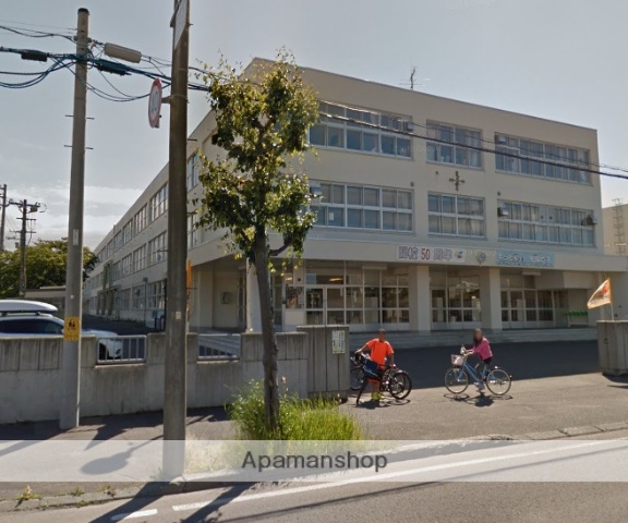 小学校　光陽小（小学校）まで556m