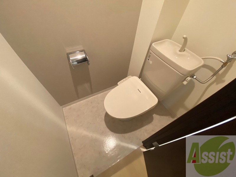 トイレ　トイレです。ウォシュレット付を探している方、おすすめです。