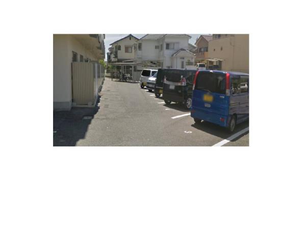 駐車場　エントランス