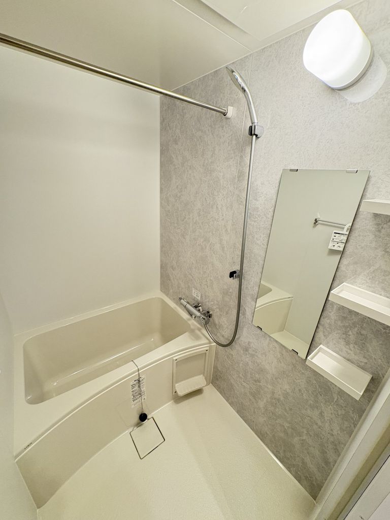 バス・シャワールーム　※建築中の写真です