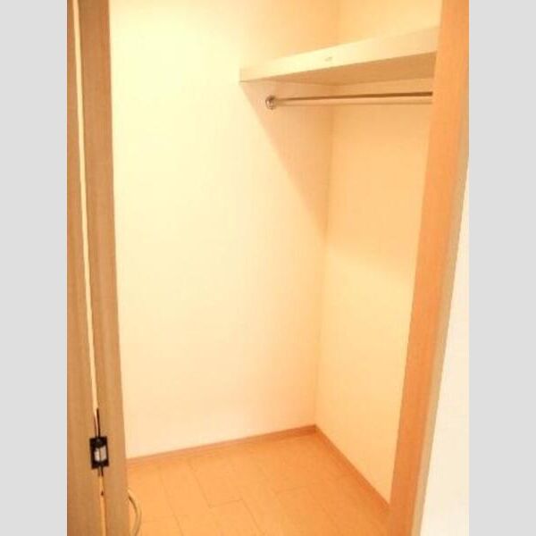 収納　ウォークインクローゼット