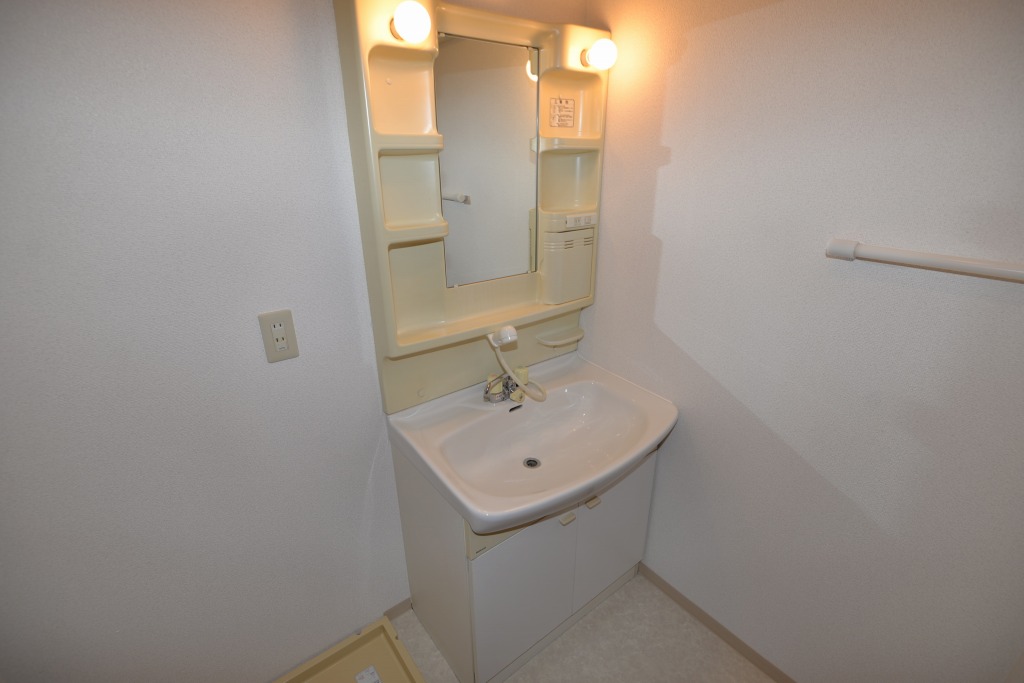 洗面設備　忙しい朝には欠かせない洗面所です