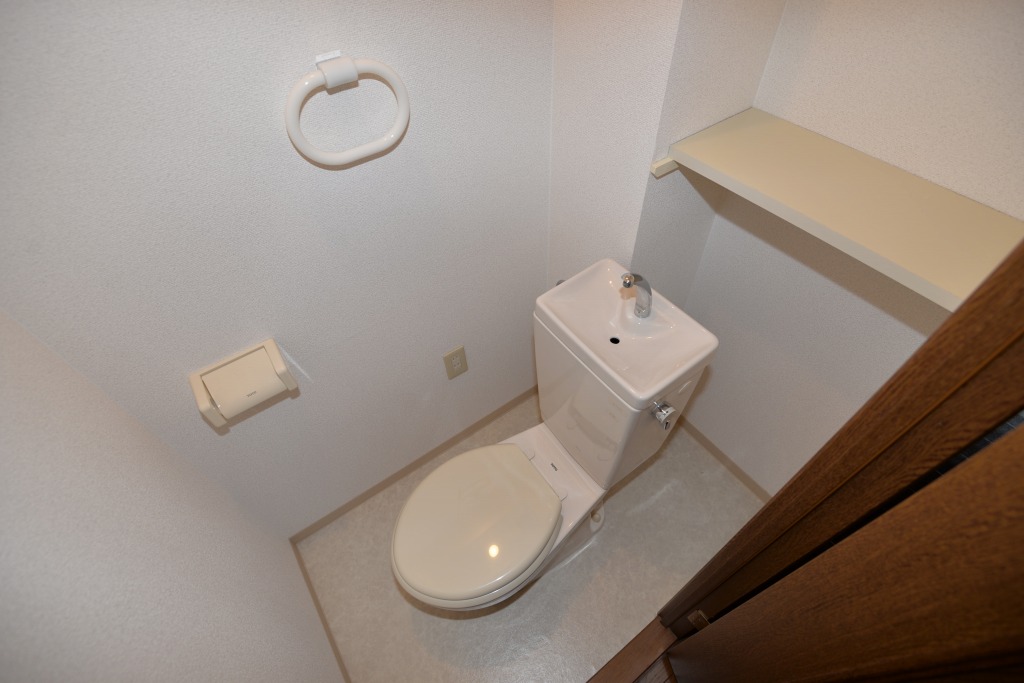 トイレ　コンパクトで使いやすいトイレです