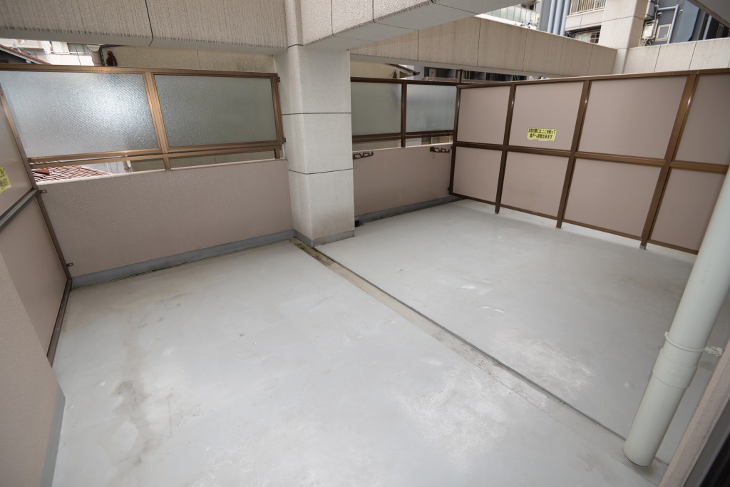 バルコニー　お洗濯にも便利なバルコニー付き