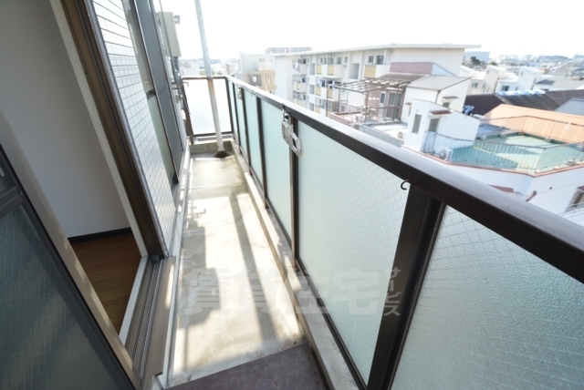 バルコニー　バルコニー
