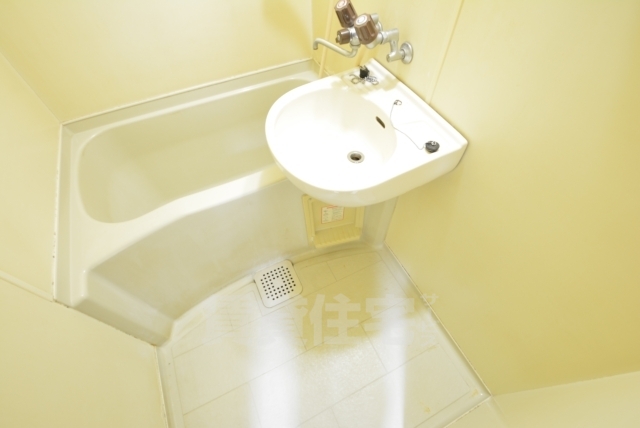 バス・シャワールーム　風呂