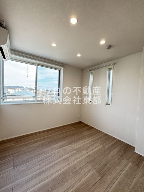 その他部屋・スペース　窓から暖かな日差しが入ります♪