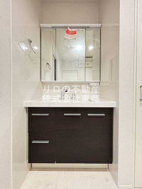 洗面設備　嬉しい洗面台は独立タイプ！