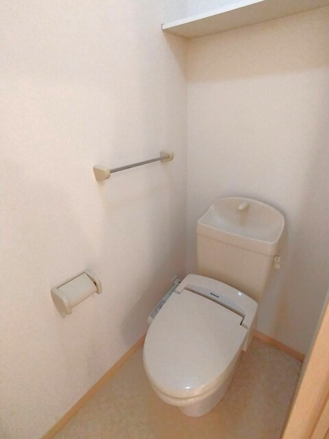 トイレ　☆洗浄機能付暖房便座☆