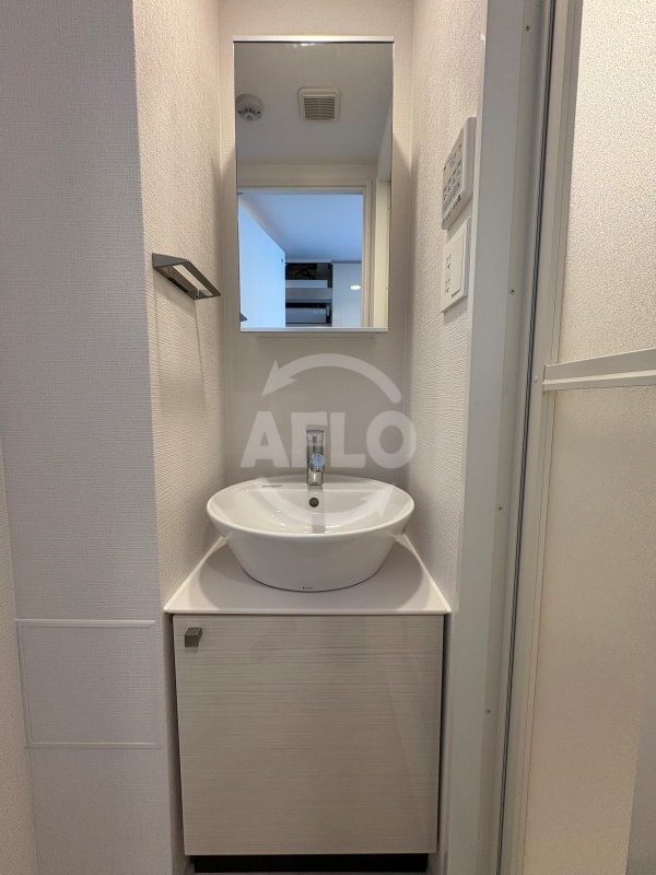 洗面設備　エスリード大阪平野プライム　独立洗面台