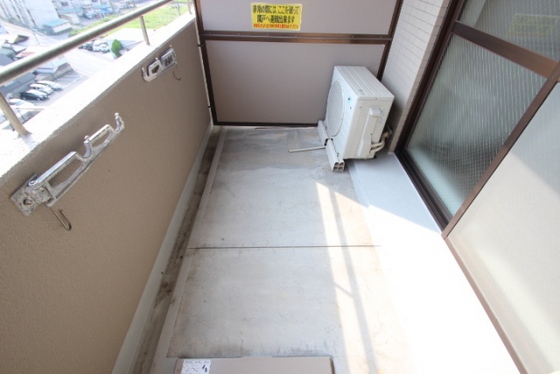 バルコニー　※別部屋の写真です