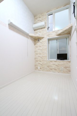 居室・リビング　同タイプ参考写真です。