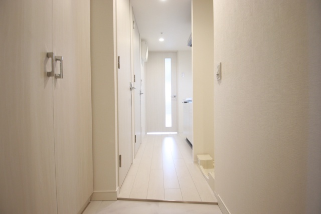 玄関　※別室の参考写真の為、現況優先です。