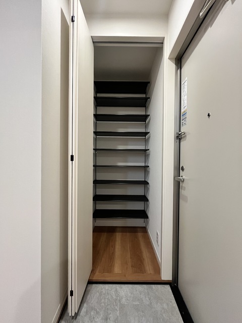 玄関　☆収納力のあるシューズＢＯＸ☆