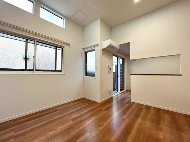 居室・リビング　☆１１．８帖のゆったりＬＤＫ☆