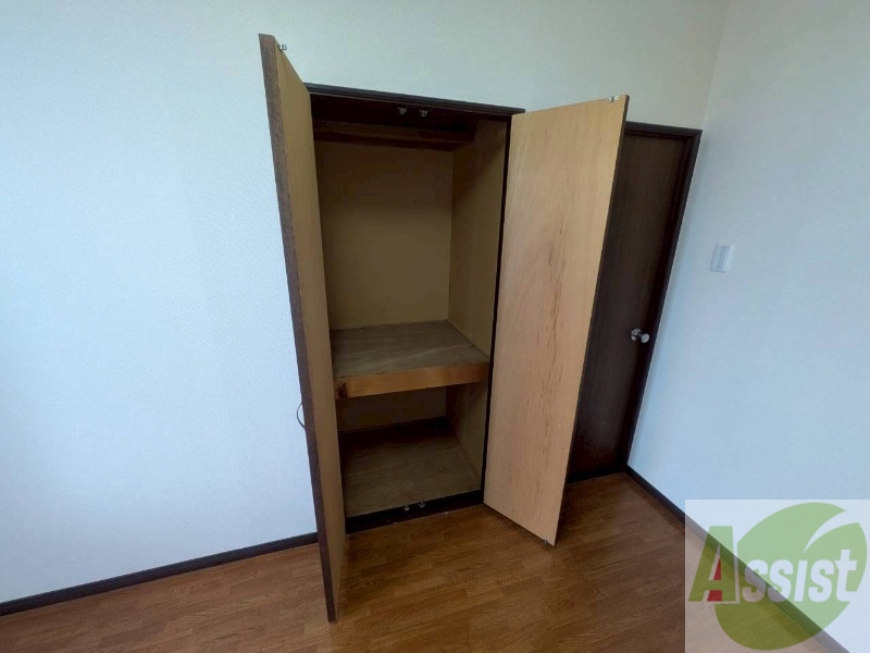 収納　寝室のクローゼットにもたくさん収納出来ますね！