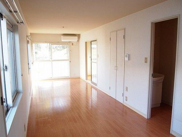 居室・リビング　12帖