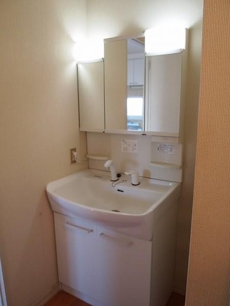 洗面設備　シャンプードレッサー