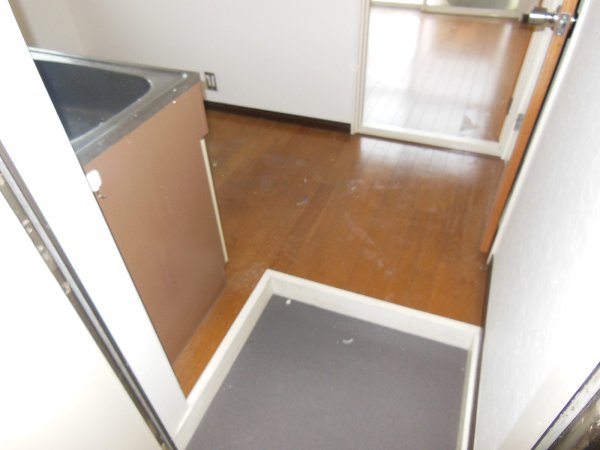 玄関　玄関※他号室の参考写真となります