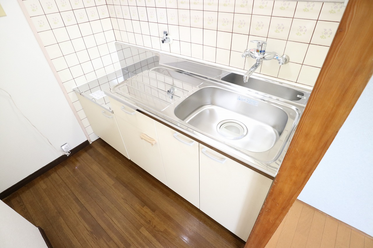 キッチン　広さにゆとりある機能的キッチン