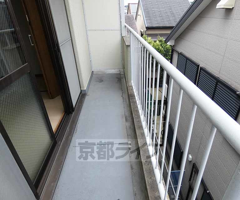 バルコニー　明るいバルコニーです。