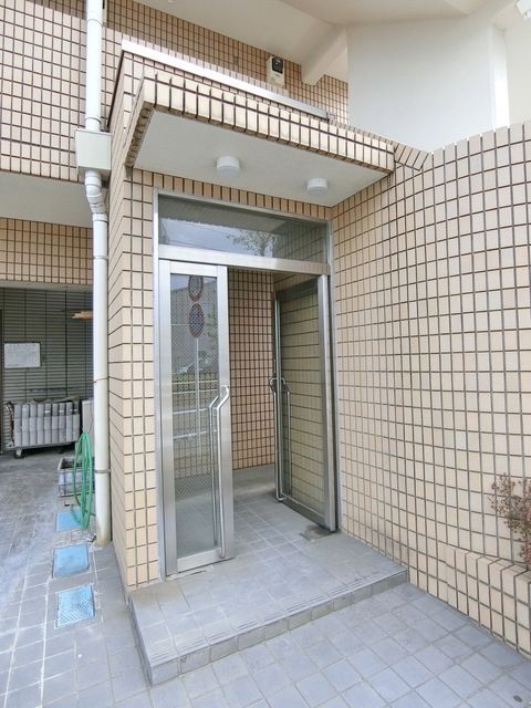 エントランス　エントランス