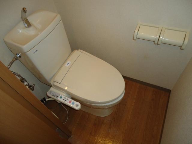 トイレ　シャワートイレ