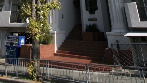 エントランス　外観