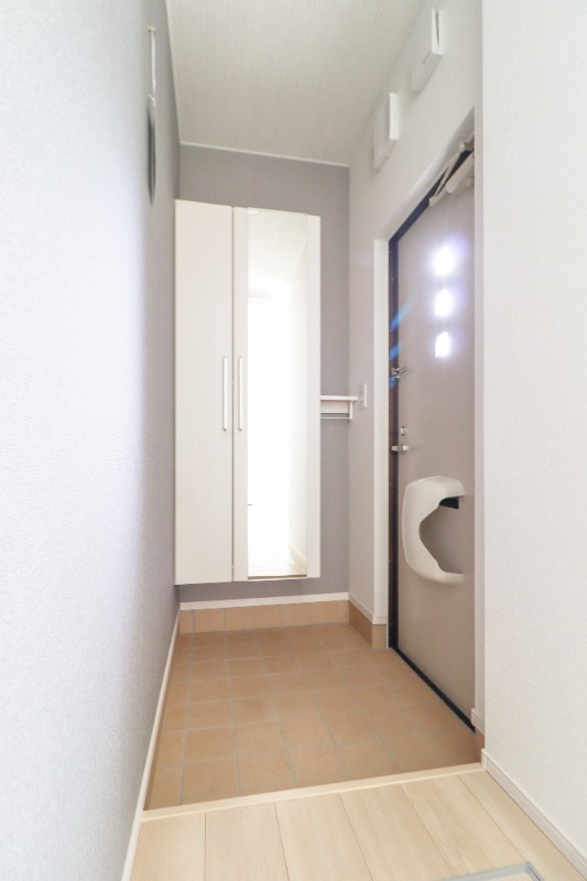 玄関　図面と現状に相違がある場合には現状を優先