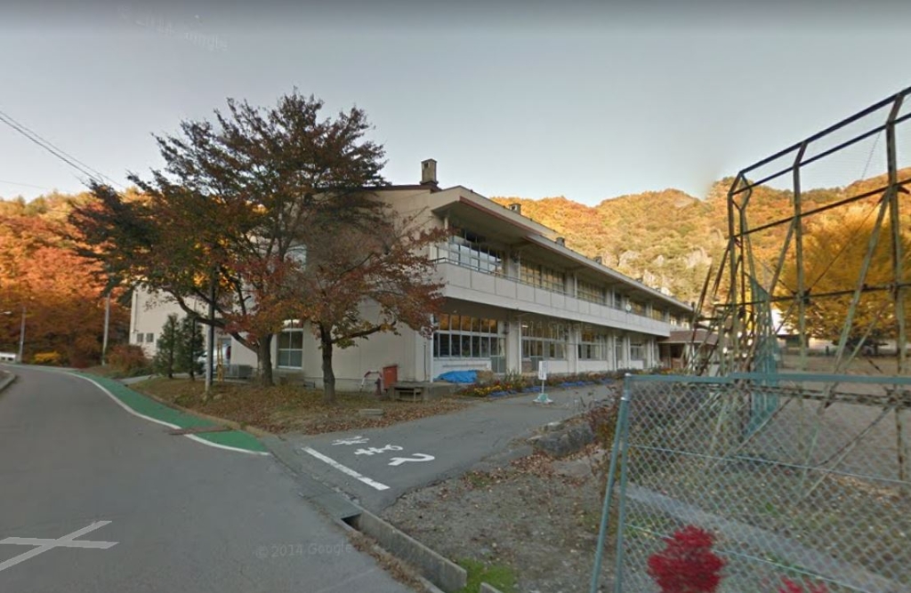 小学校　小海町立小海小学校（小学校）まで1351m