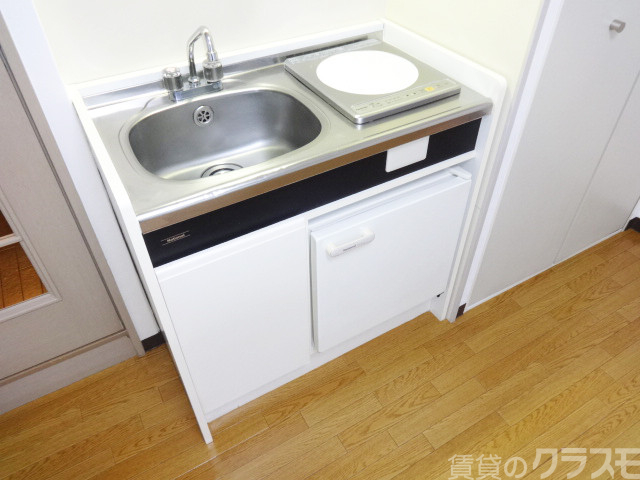 キッチン　ＩＨコンロ付きのキッチン☆一人暮らしには十分ですね♪