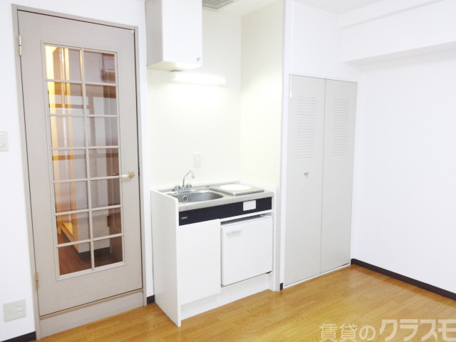 居室・リビング　洋室は６．０帖☆ちょうど良い広さです！