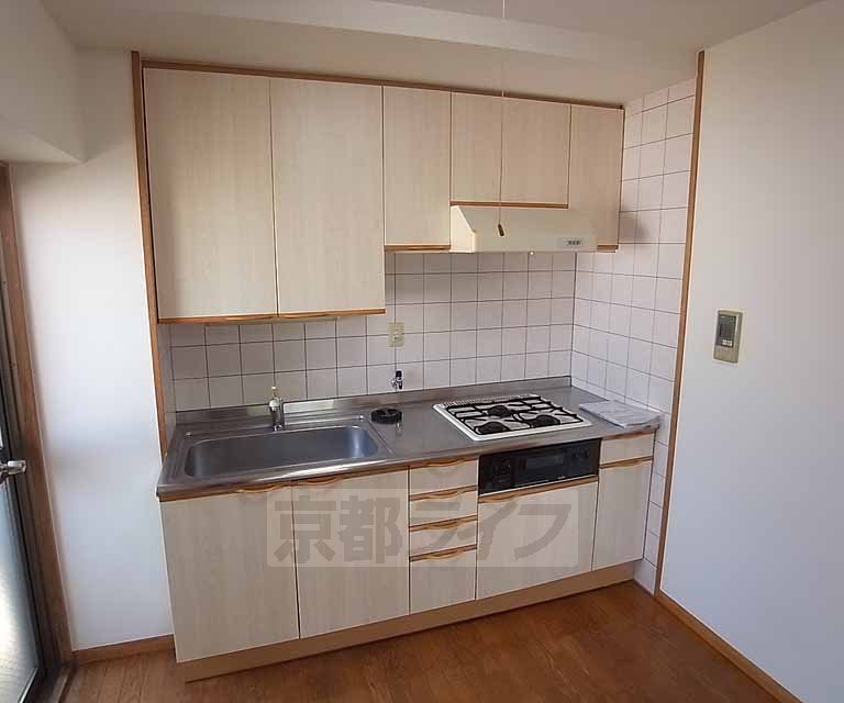 キッチン　ワイドなキッチンが使いやすい。