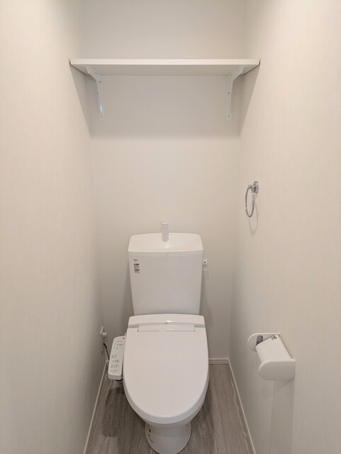 トイレ　温水洗浄便座