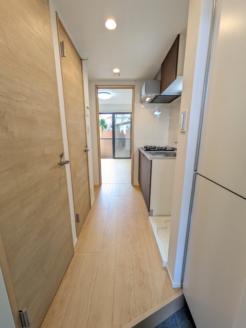 玄関　玄関からの様子