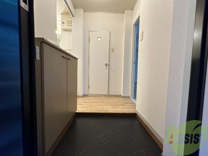 玄関　シューズボイックスもありスッキリしますねー