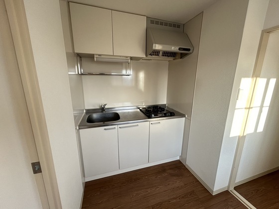 キッチン　※別部屋の写真です