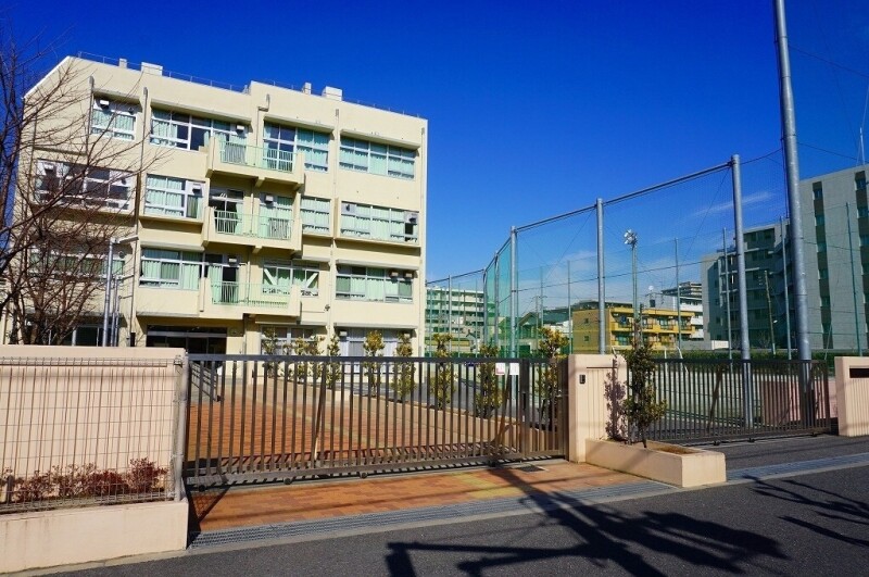 中学校　志村第二中学校（中学校）まで854m