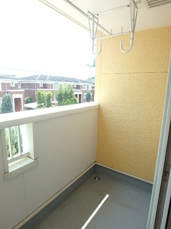 バルコニー　図面と現状に相違がある場合には現状を優先