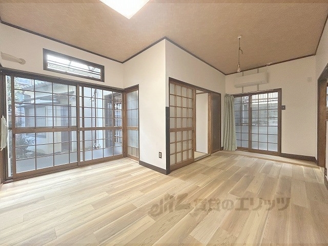 居室・リビング　リビング