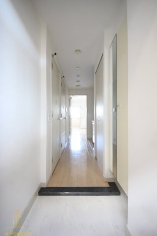 玄関　クラウンハイム北心斎橋フラワーコート