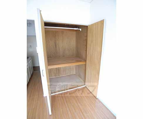 玄関　広々とした玄関です。