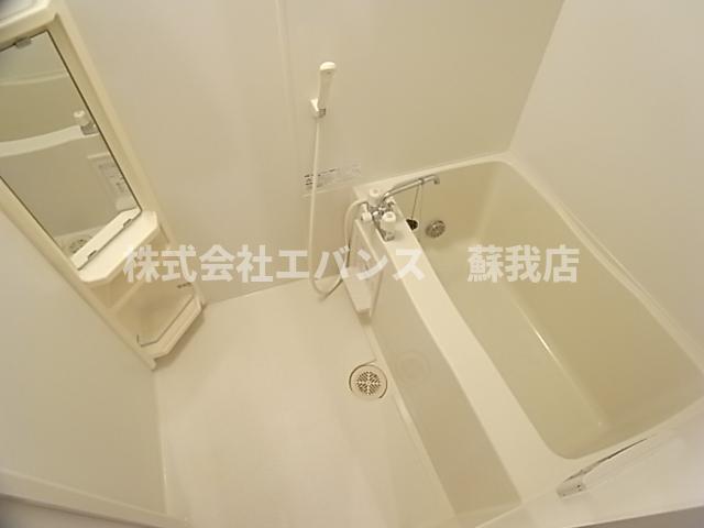 バス・シャワールーム　お風呂で日々の疲れを落としましょう