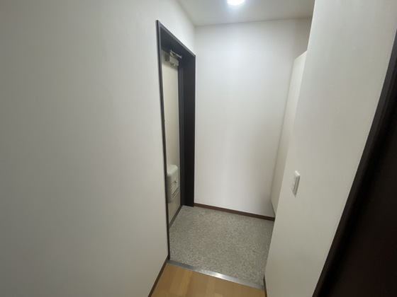 玄関　※別部屋の写真です