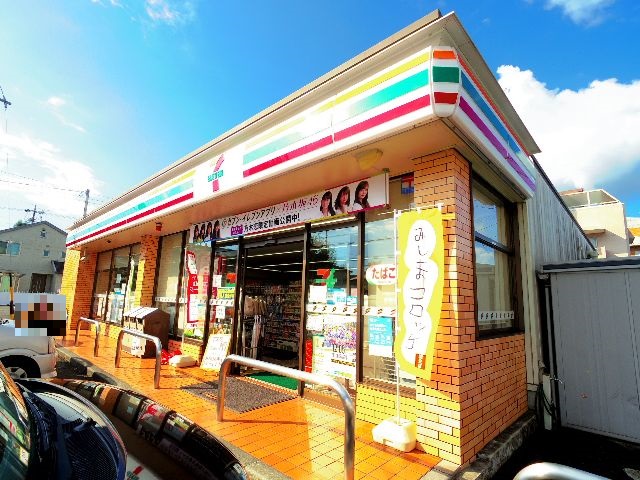 コンビニ　セブンイレブン 静岡東草深町店（コンビニ）まで129m