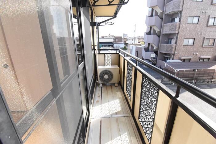 バルコニー　バルコニー
